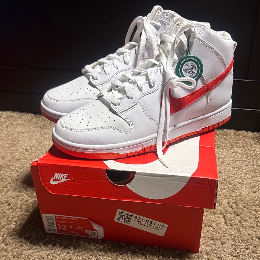 Nike Dunk Hi Retro White/picante/red High-Tops - Size 12